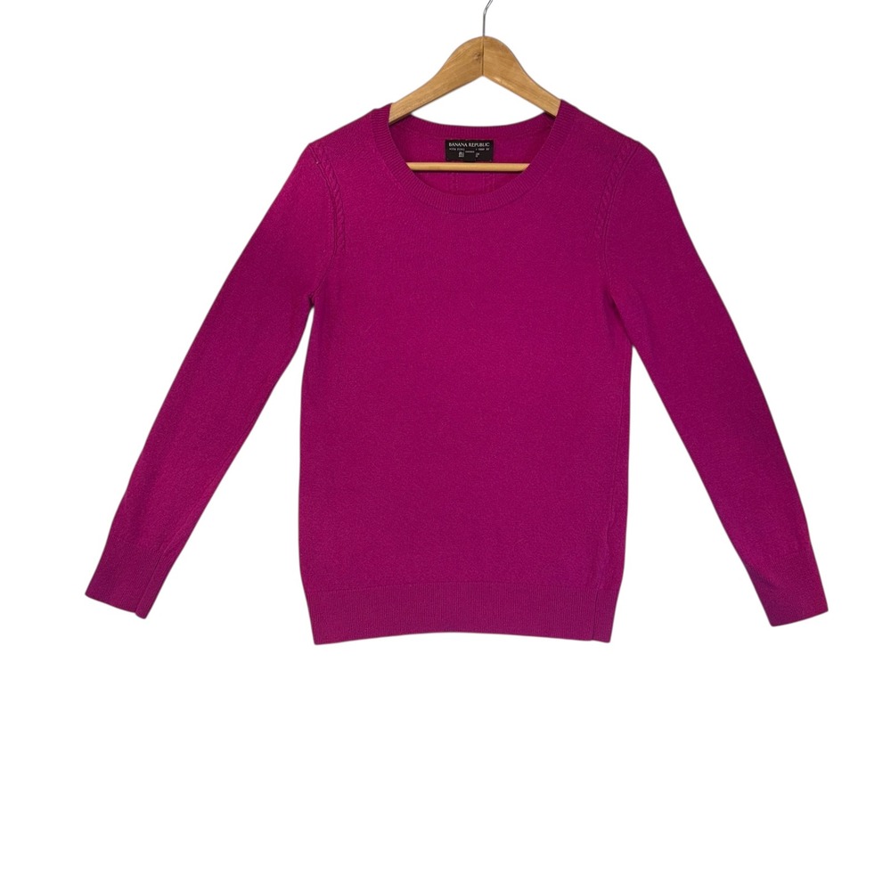 Banana Republic Italian Yarn Wool/Cashmere Blend Magenta Sweater Classic‎ Medium